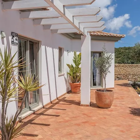 Casa Oliveira * Salema