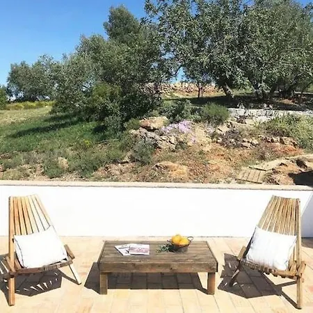 Casa Oliveira * Quelfes
