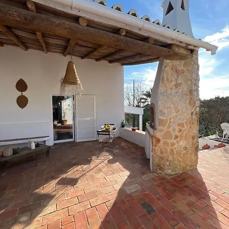 Casa Oliveira * Quelfes