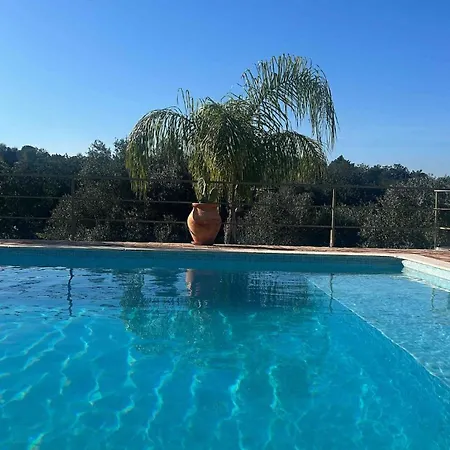 Casa Oliveira Holiday home Quelfes