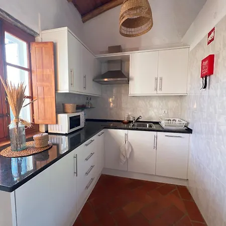 Casa Oliveira Quelfes