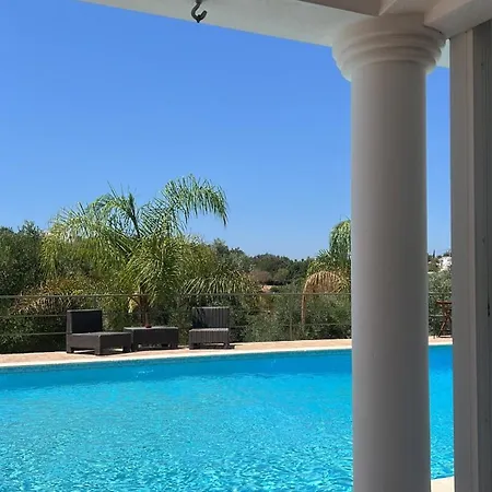 Casa Oliveira *