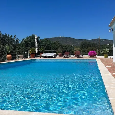Casa Oliveira Quelfes