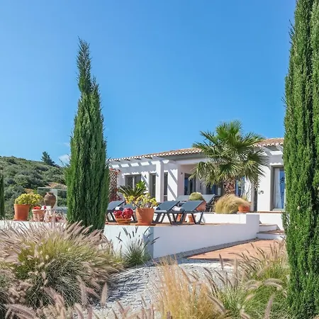 Casa Oliveira